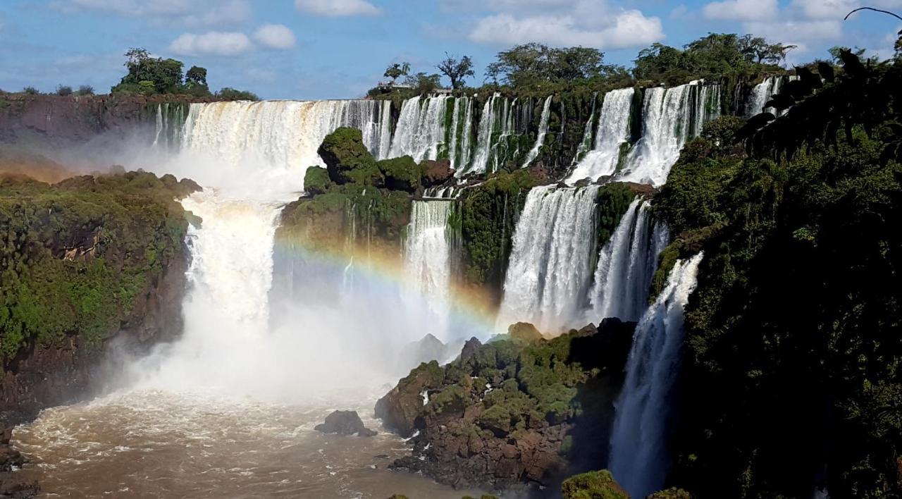 Ambay Suites & Dorms Puerto Iguazú Dış mekan fotoğraf